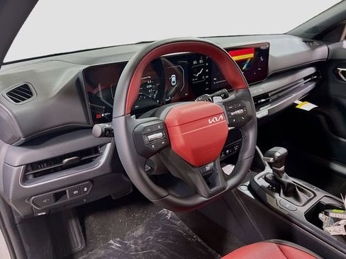 New 2025 Kia K4 GT-Line image 9