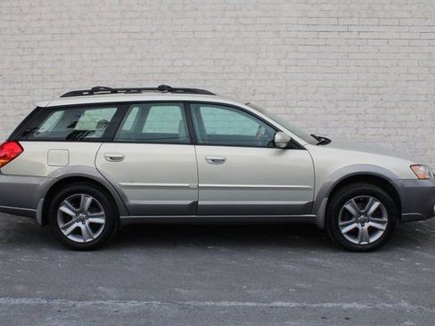 Used 2005 Subaru Outback 3.0R L.L. Bean image 8