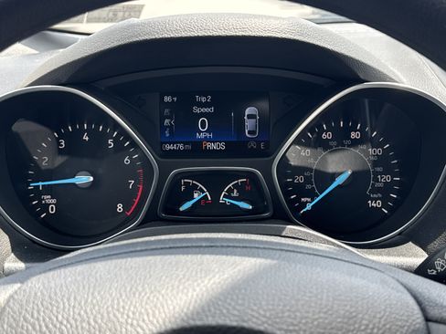Used 2017 Ford Escape SE AWD/4WD image 6