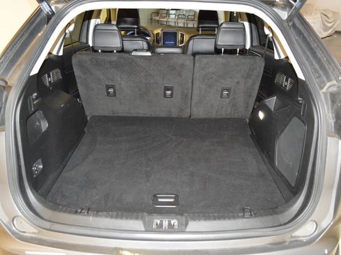 Used 2022 Ford Edge Titanium image 13