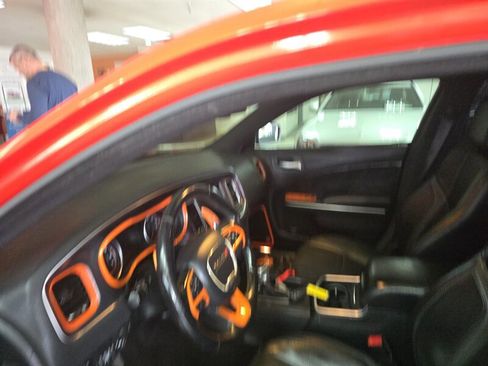 Used 2017 Dodge Charger R/T w/ Plus Group image 28