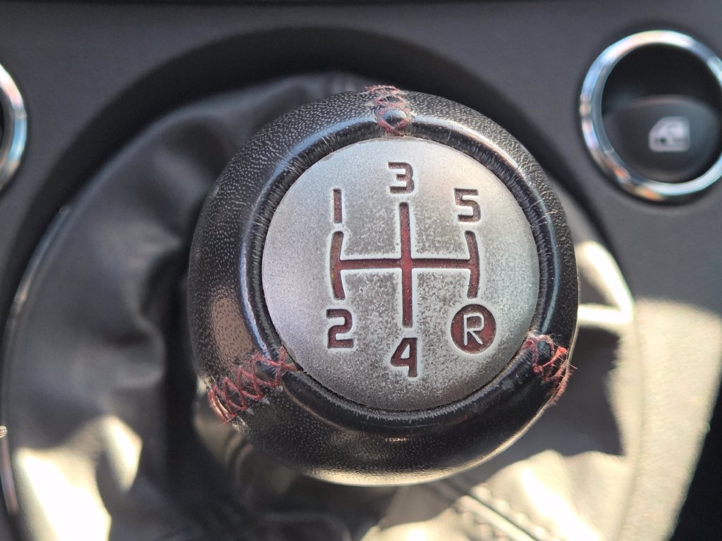 Used 2014 FIAT 500 Abarth w/ Comfort/Convenience Group FWD image 10