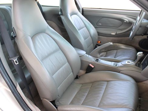 Used 2001 Porsche 911 GT3 RS image 18
