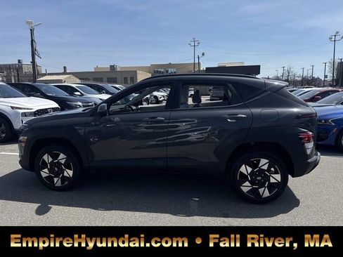 Used 2024 Hyundai Kona SEL image 8