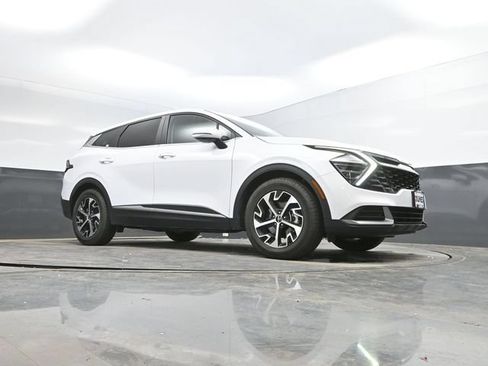 Used 2024 Kia Sportage EX FWD image 46