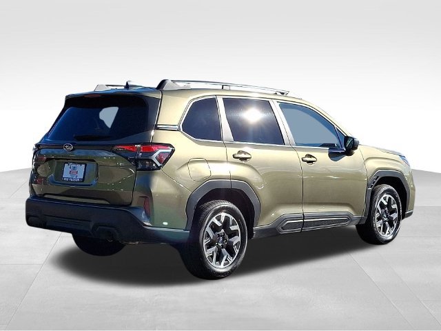 Used 2026 Subaru Forester Premium w/ Premium/Limited Package AWD/4WD image 6