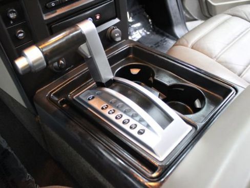 Used 2007 HUMMER H2 Luxury w/ Chrome Appearance Package image 16