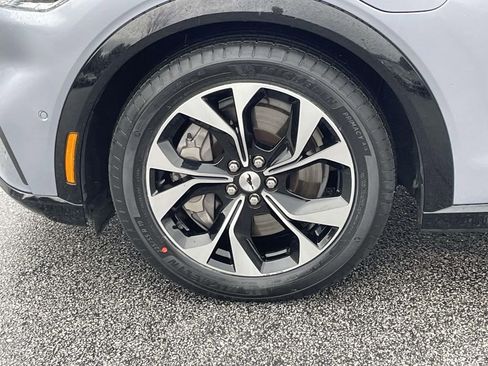 Used 2022 Ford Mustang Mach-E Premium image 9