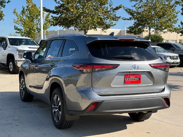 Used 2026 Toyota Highlander XLE AWD/4WD image 9