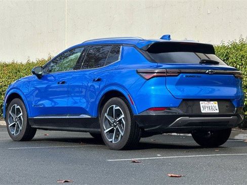 Certified 2024 Chevrolet Equinox EV LT image 5