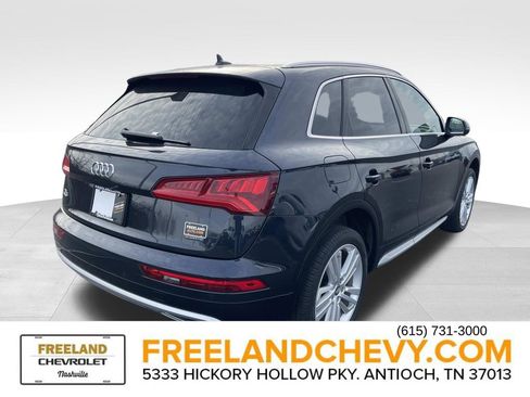 Used 2020 Audi Q5 2.0T Premium Plus w/ Premium Plus Package image 3