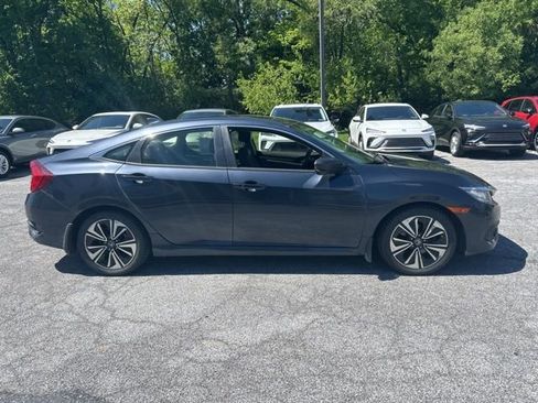 Used 2018 Honda Civic EX-L image 2