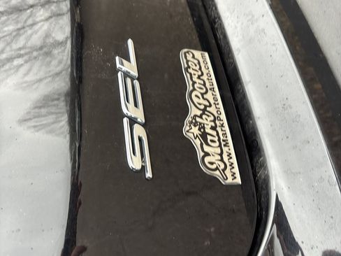 Used 2023 Ford Edge SEL image 14