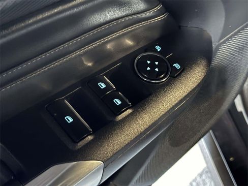 Used 2024 Ford Mustang GT Premium image 18