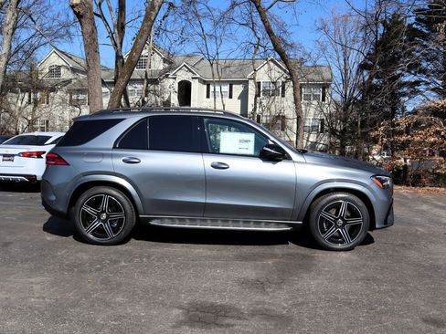 New 2026 Mercedes-Benz GLE 450 4MATIC image 2
