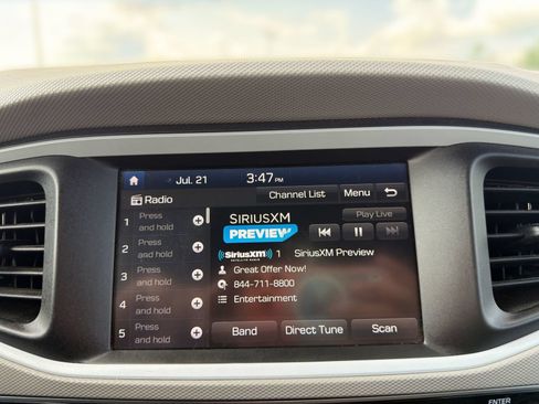 Used 2019 Hyundai Ioniq Plug-In Hybrid FWD image 17