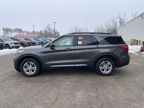 Certified 2020 Ford Explorer XLT w/ Equipment Group 202A image 7