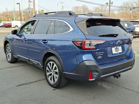 Used 2021 Subaru Outback Premium image 4