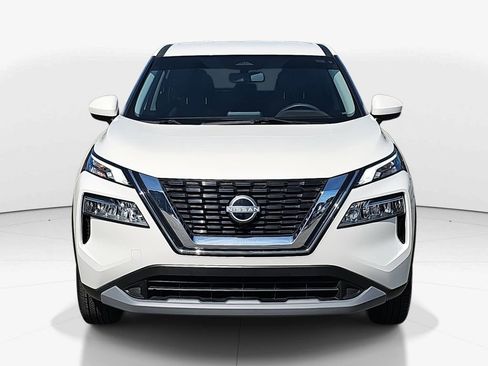 Used 2023 Nissan Rogue SV image 11