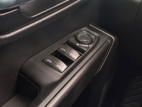 Used 2025 Chevrolet Silverado 1500 Custom image 19