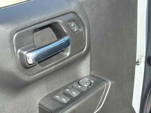 New 2026 Chevrolet Silverado 1500 Custom w/ LPO, Dark Essentials Package image 9