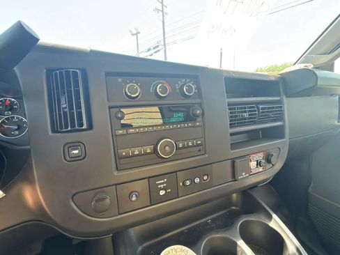 New 2025 GMC Savana 3500 w/ Power Convenience Package RWD image 39