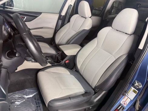 Used 2019 Subaru Forester Premium w/ All-Weather Package AWD/4WD image 27