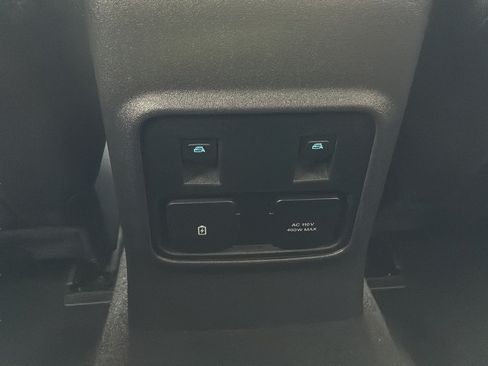 Used 2022 Ford Bronco Outer Banks AWD/4WD image 17