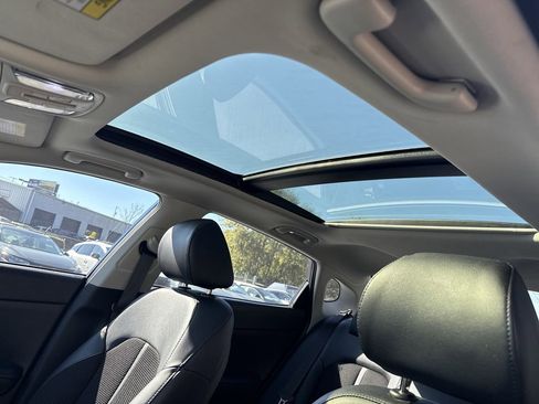 Used 2019 Kia Optima S w/ S Panoramic Sunroof Package image 24