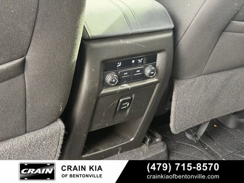 Used 2018 Chevrolet Traverse LT image 29