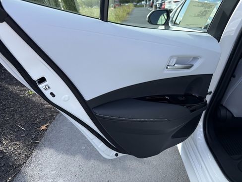 New 2025 Toyota Corolla SE image 28