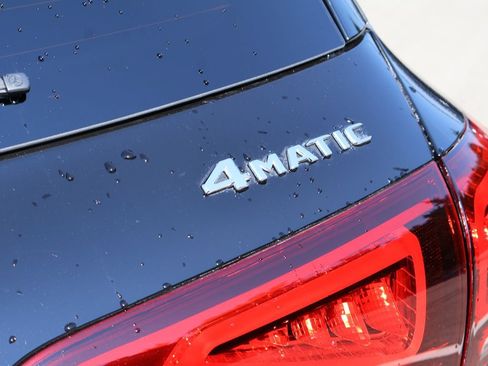 Used 2021 Mercedes-Benz GLE 350 4MATIC image 9