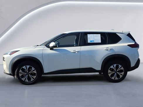 Used 2023 Nissan Rogue SV image 6