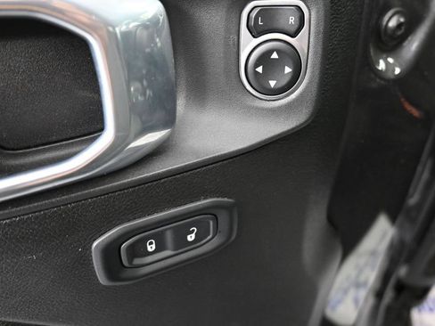 Used 2025 Jeep Wrangler Unlimited Sport AWD/4WD image 25