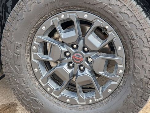 Used 2022 Nissan Frontier Pro-X w/ Pro-X Premium Package image 8