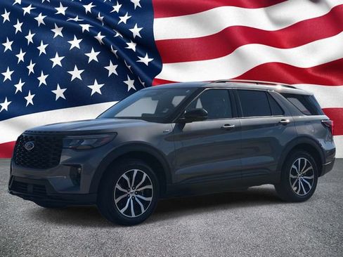 Certified 2025 Ford Explorer ST-Line AWD/4WD image 12