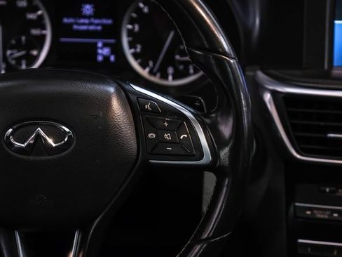 Used 2018 INFINITI QX30 Premium w/ Cargo Package image 19