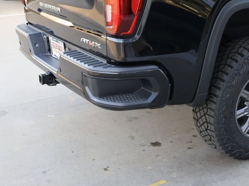 New 2025 GMC Sierra 1500 AT4X image 39