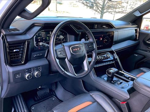 Used 2023 GMC Sierra 1500 AT4 w/ AT4 Premium Package AWD/4WD image 18