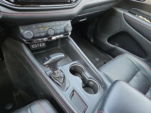 Used 2024 Dodge Durango GT AWD/4WD image 25