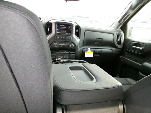New 2026 Chevrolet Silverado 1500 Custom Trail Boss w/ Dark Appearance Package AWD/4WD image 14