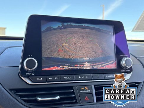 Certified 2022 Nissan Altima 2.5 SV w/ SV Premium Package FWD image 25