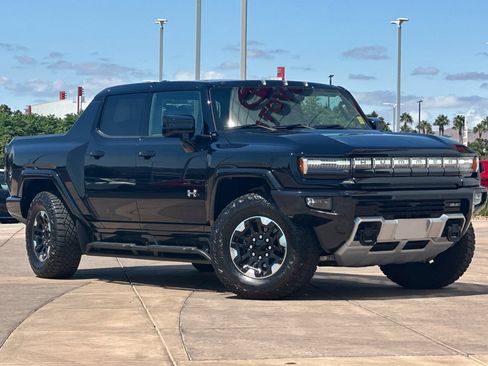 Used 2025 GMC Hummer EV 2X w/ Extreme Off-Road Package AWD/4WD image 2