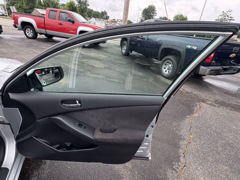 Used 2007 Nissan Altima 2.5 S w/ Technology Pkg FWD image 36