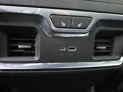 Used 2026 Chevrolet Silverado 1500 LTZ w/ LTZ Premium Package AWD/4WD image 11