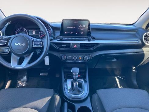 Used 2024 Kia Forte LXS image 10