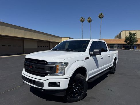 Used 2018 Ford F150 XLT w/ Equipment Group 302A Luxury AWD/4WD image 3