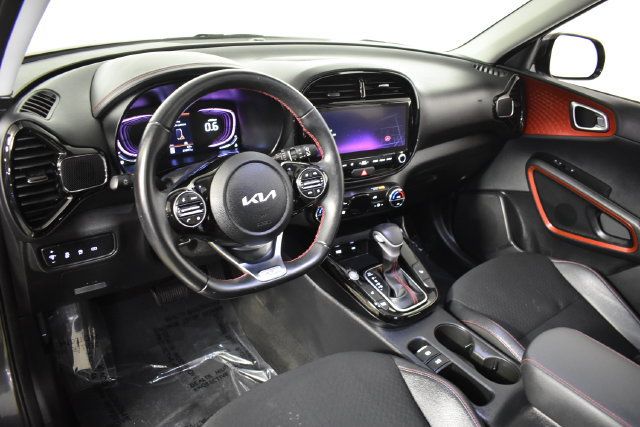 Used 2024 Kia Soul GT-Line w/ Option Group 020 FWD image 14