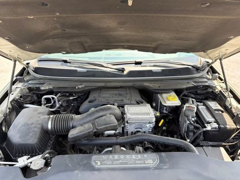 Used 2022 Jeep Wagoneer Series II w/ Premium Group I AWD/4WD image 26