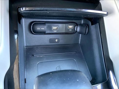 Used 2022 Kia Telluride EX w/ EX Premium Package FWD image 31